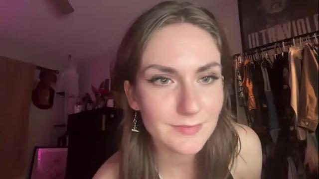 Image 8 of juliettejade Stream on Chaturbate on 17 months ago