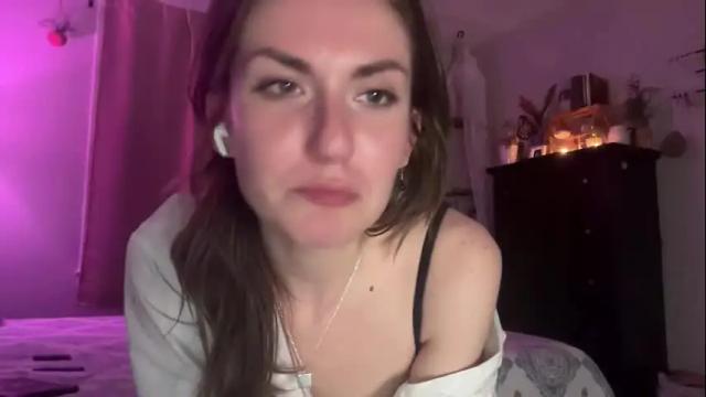 Image 3 of juliettejade Stream on Chaturbate on 17 months ago