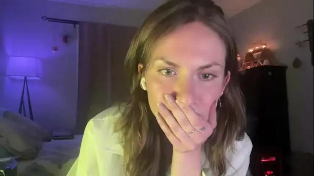 Image 3 of juliettejade Stream on Chaturbate on 17 months ago
