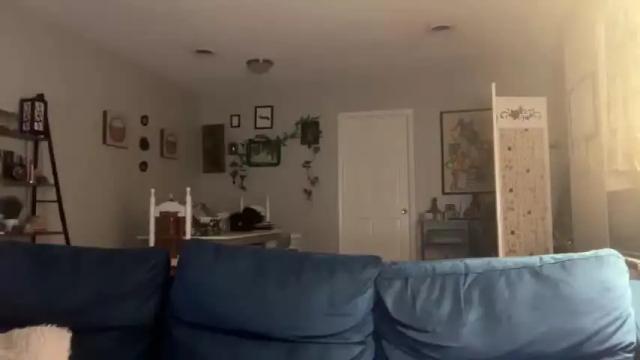 Image 2 of juliettejade Stream on Chaturbate on 15 months ago