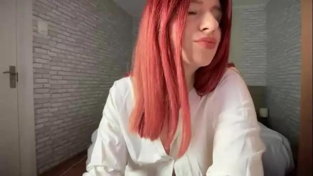 Image 8 of julietterosie Stream on Chaturbate on 2 months ago
