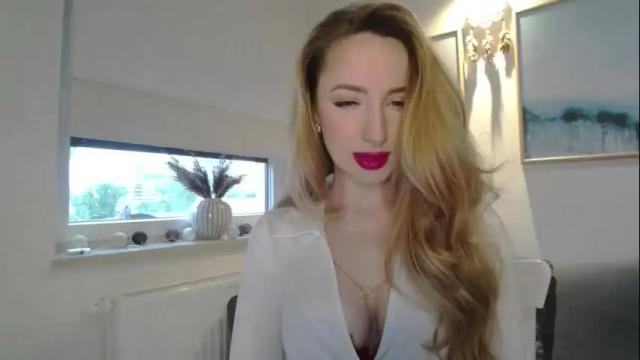 Image 7 of juliettesensual Stream on Chaturbate on 2 months ago