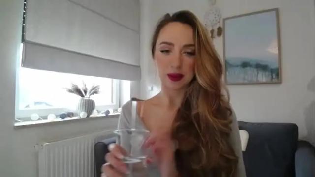 Image 4 of juliettesensual Stream on Chaturbate on 1 month ago