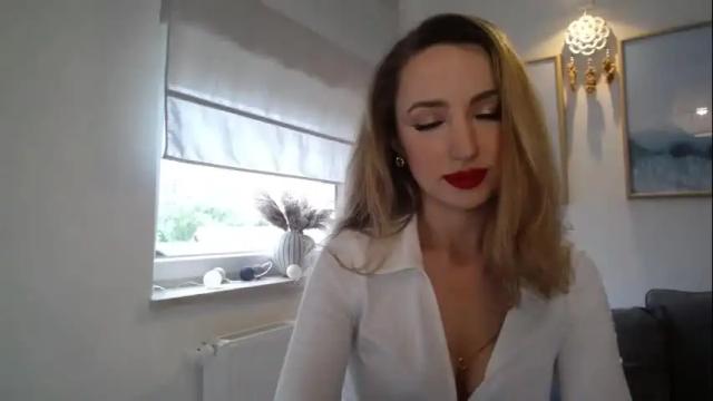 Image 3 of juliettesensual Stream on Chaturbate on 13 days ago