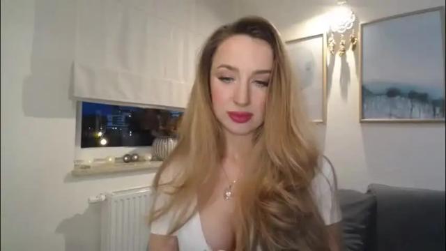 Image 7 of juliettesensual Stream on Chaturbate on 1 month ago