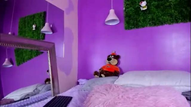 Image 3 of juliisexx Stream on Chaturbate on 2 months ago