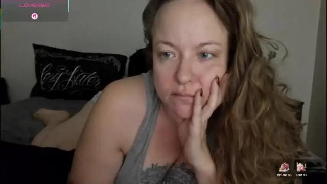 Image 12 of julimonroe Stream on Chaturbate on 21 days ago