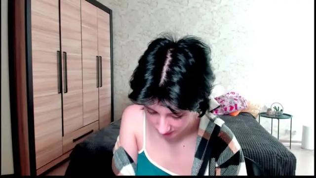 Image 2 of julissweet Stream on Chaturbate on 13 months ago
