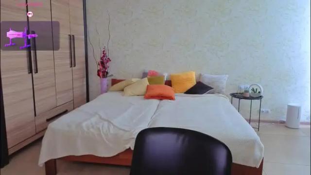 Image 12 of julissweet Stream on Chaturbate on 20 days ago