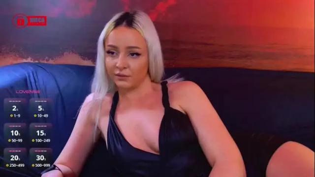 Image 6 of julliamilerrr Stream on Chaturbate on 1 month ago