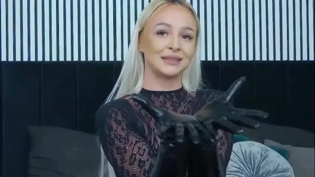 Image 10 of julliamilerrr Stream on Chaturbate on 2 months ago
