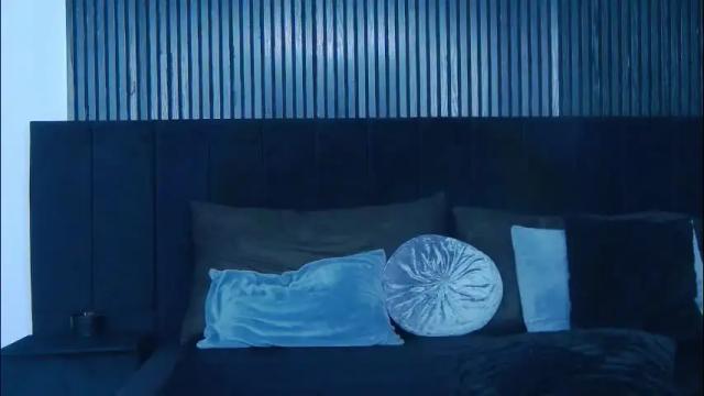 Image 11 of julliamilerrr Stream on Chaturbate on 1 month ago