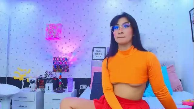 Image 2 of jullietareyes Stream on Chaturbate on 14 days ago