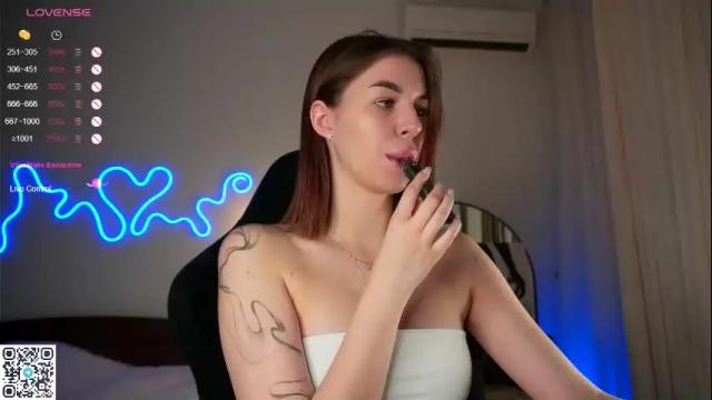 Image 3 of julliette_softs Stream on Chaturbate on 3 days ago