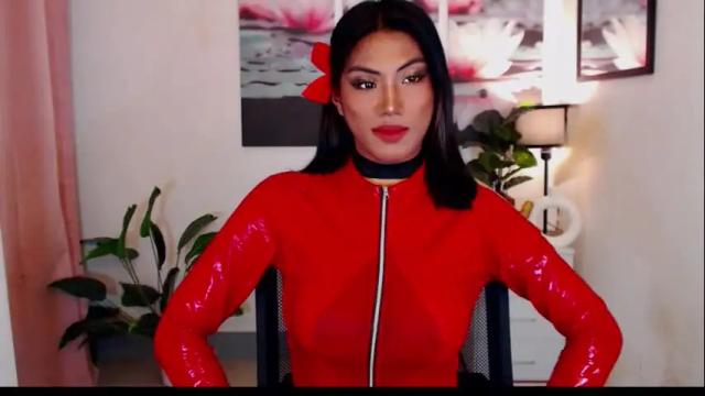 Image 2 of jullimiller Stream on Chaturbate on 2 months ago