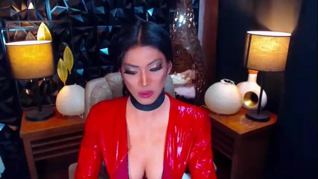Image 2 of jullimiller Stream on Chaturbate on 2 months ago