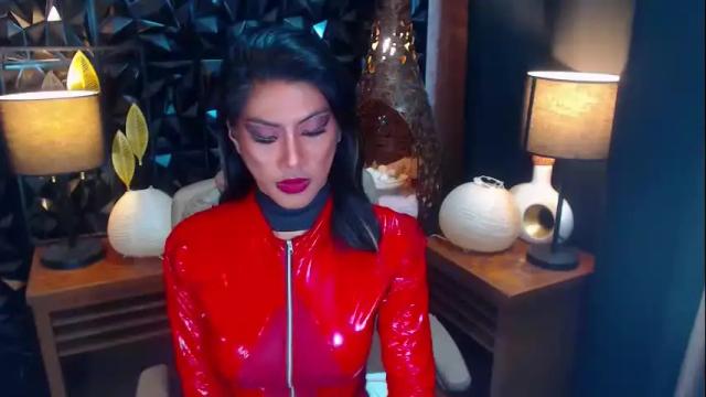 Image 8 of jullimiller Stream on Chaturbate on 1 month ago
