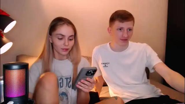 Image 3 of julsweet Stream on Chaturbate on 27 days ago