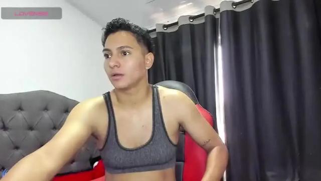 Image 4 of julya_smith_69 Stream on Chaturbate on 15 months ago