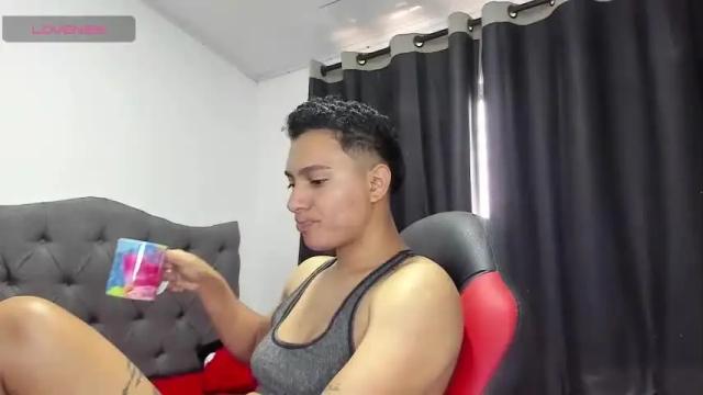 Image 7 of julya_smith_69 Stream on Chaturbate on 15 months ago