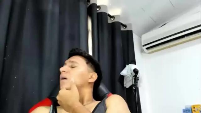 Image 12 of julya_smith_69 Stream on Chaturbate on 9 months ago