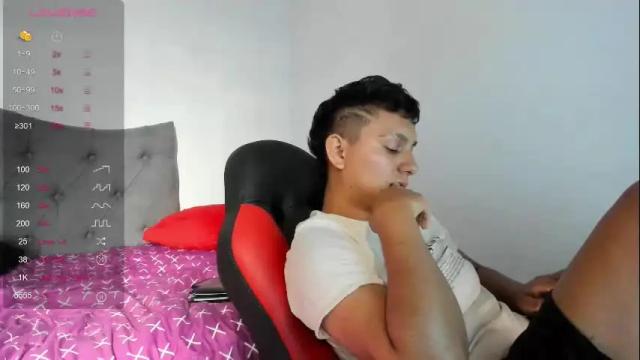 Image 2 of julya_smith_69 Stream on Chaturbate on 5 months ago