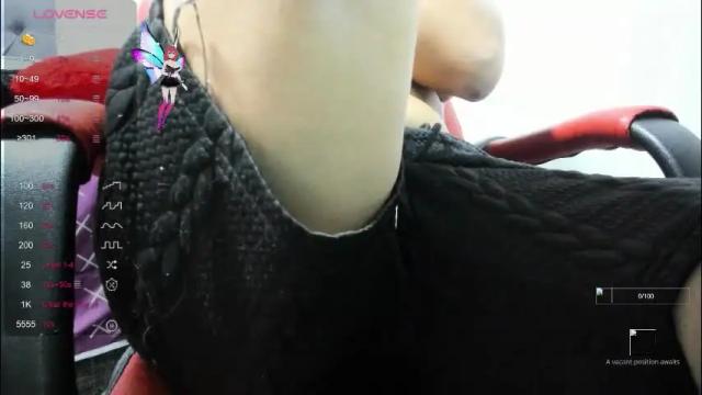Image 2 of julya_smith_69 Stream on Chaturbate on 5 months ago