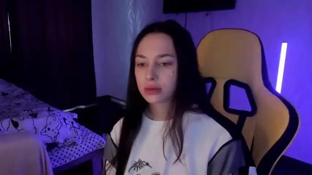 Image 4 of june_moone Stream on Chaturbate on 13 months ago