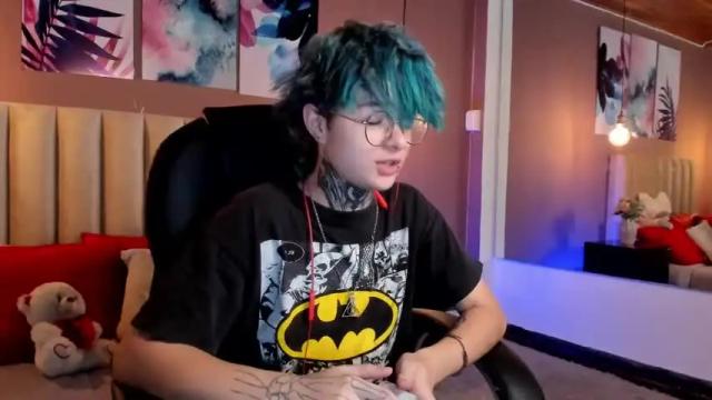 Image 2 of juneblake Stream on Chaturbate on 17 months ago