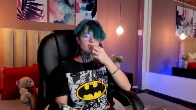 Image 7 of juneblake Stream on Chaturbate on 17 months ago
