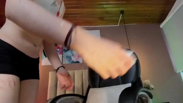 Image 12 of juneblake Stream on Chaturbate on 13 months ago
