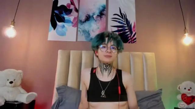 Image 10 of juneblake Stream on Chaturbate on 13 months ago