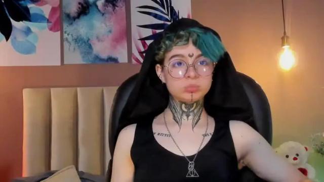 Image 7 of juneblake Stream on Chaturbate on 15 months ago