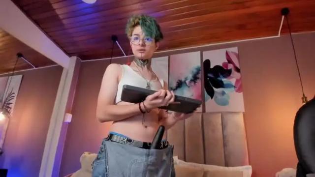 Image 7 of juneblake Stream on Chaturbate on 12 months ago