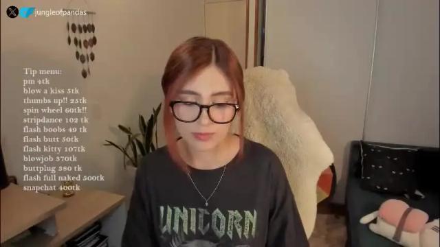 Image 2 of jungleofpandas Stream on Chaturbate on 1 month ago