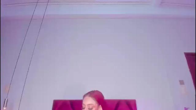 Image 12 of jupiterfoxxxx Stream on Chaturbate on 1 month ago