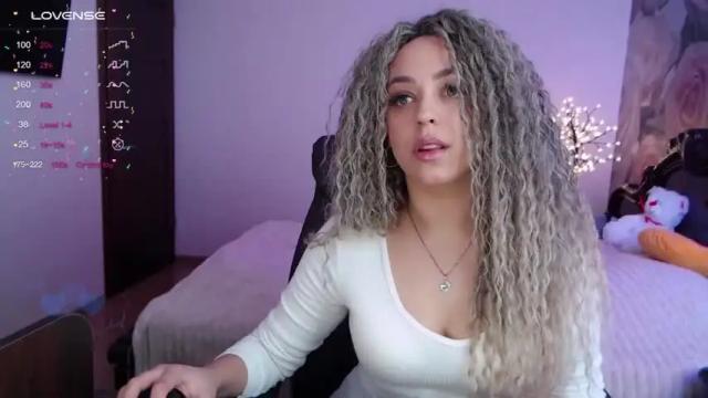 Image 7 of just_a_queen Stream on Chaturbate on 17 months ago