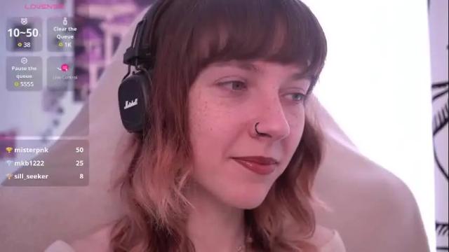 Image 3 of just_busking Stream on Chaturbate on 4 months ago