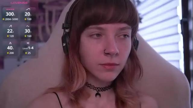 Image 2 of just_busking Stream on Chaturbate on 4 months ago