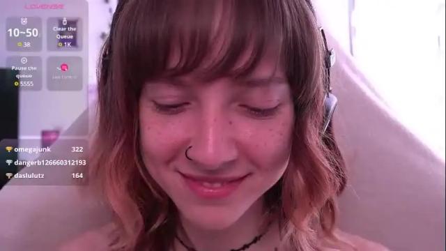 Image 12 of just_busking Stream on Chaturbate on 4 months ago
