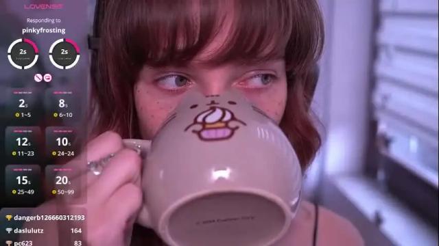 Image 2 of just_busking Stream on Chaturbate on 4 months ago