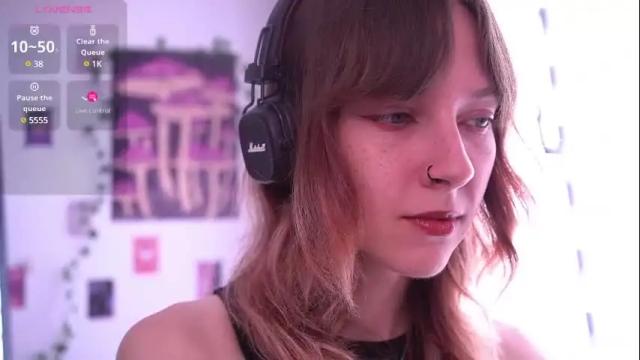 Image 2 of just_busking Stream on Chaturbate on 3 months ago