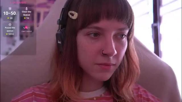 Image 3 of just_busking Stream on Chaturbate on 25 days ago