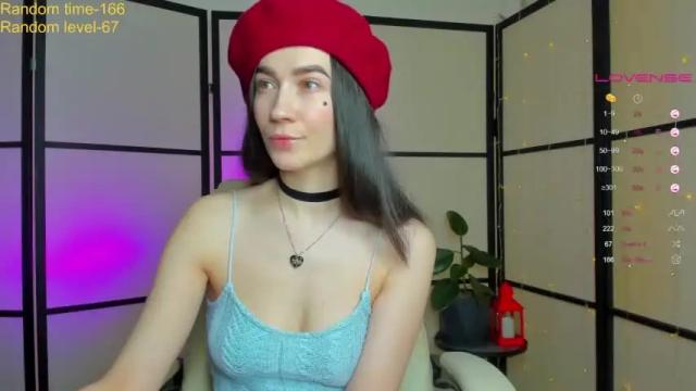 Image 4 of just_call_me_jess Stream on Chaturbate on 13 months ago