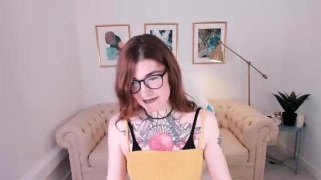 Image 4 of just_curly Stream on Chaturbate on 18 months ago