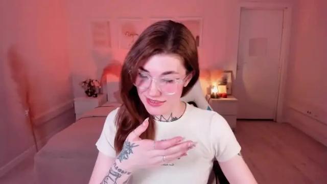 Image 6 of just_curly Stream on Chaturbate on 18 months ago