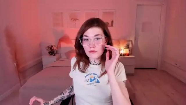 Image 7 of just_curly Stream on Chaturbate on 18 months ago