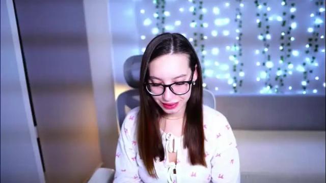 Image 2 of just_emmy Stream on Chaturbate on 1 month ago