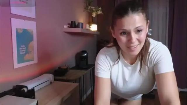 Image 3 of just_honey4u Stream on Chaturbate on 3 months ago