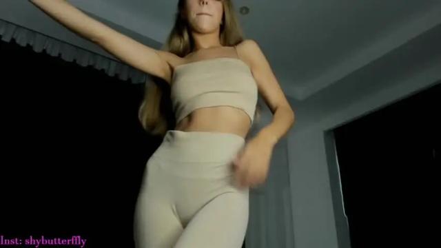 Image 3 of justacuddlie Stream on Chaturbate on 17 months ago